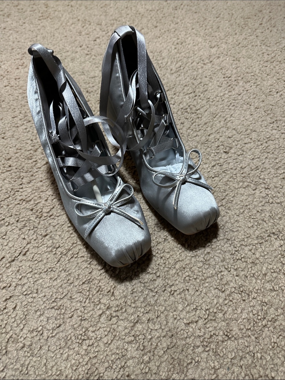 Berry Q block heel ballerina tie shoes in silver gray (6)